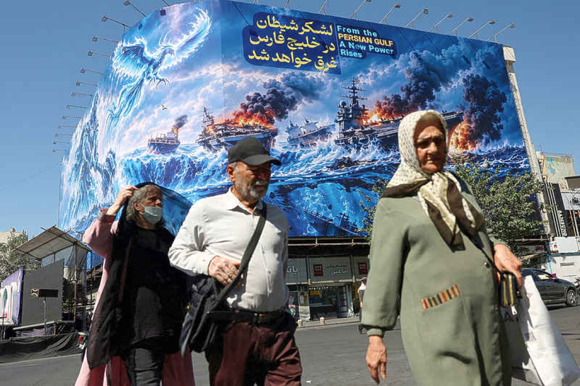 US and Iran discuss phased deal to reopen Hormuz and end US blockade